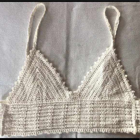 Cutest Crochet Summer Cropped Top - Picture 4 of 6